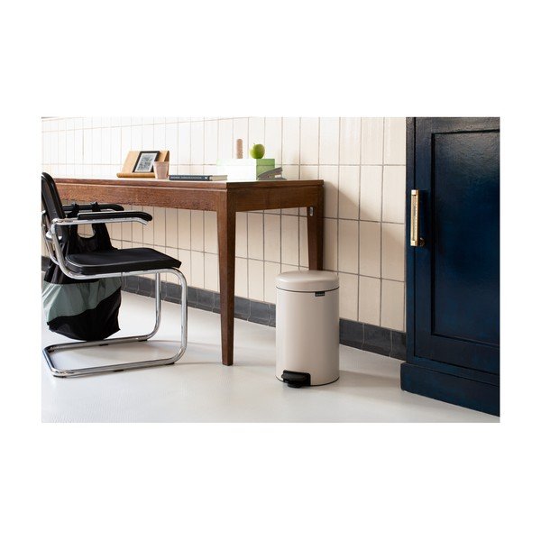 Béžový nášlapný ocelový odpadkový koš 12 l NewIcon – Brabantia-image-1