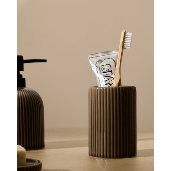 Tmavě hnědý keramický kelímek na zubní kartáčky Selime – Kave Home-image-1