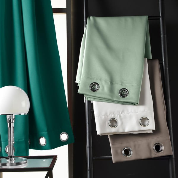 Tmavě zelený zatemňovací závěs 135x180 cm Occult – douceur d'intérieur-image-3