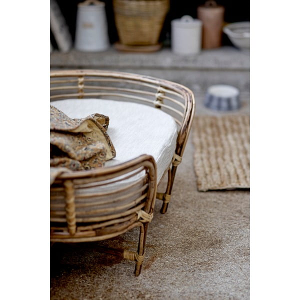 Pelíšek pro psa v přírodní barvě 53x91 cm Paco – Bloomingville-image-1