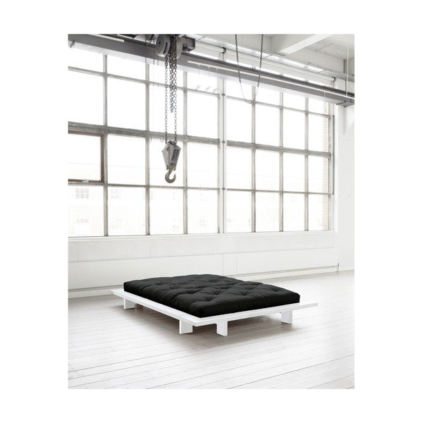 Dvoulůžková postel z borovicového dřeva s matrací Karup Design Japan Comfort Mat White/Black, 160 x 200 cm-image-3