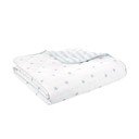 Bílý/modrý bavlněný prošívaný dětský přehoz 135x190 cm Mini Star & Stripes – Bianca
