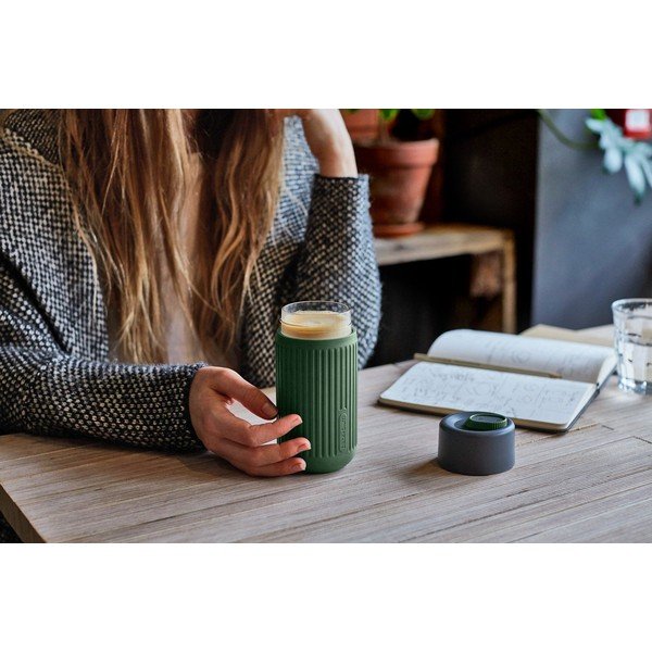 Zelený skleněný cestovní hrnek 340 ml – Black + Blum-image-4