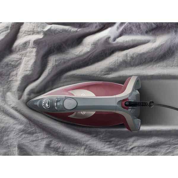 Napařovací žehlička Smart Protect Plus FV6870E0 – Tefal-image-1