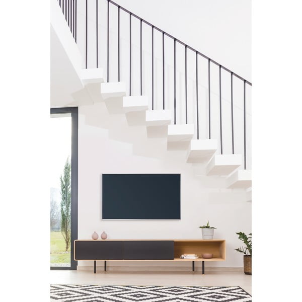 TV stolek z dubového dřeva v černo-přírodní barvě 200x48 cm Fina – Gazzda-image-1