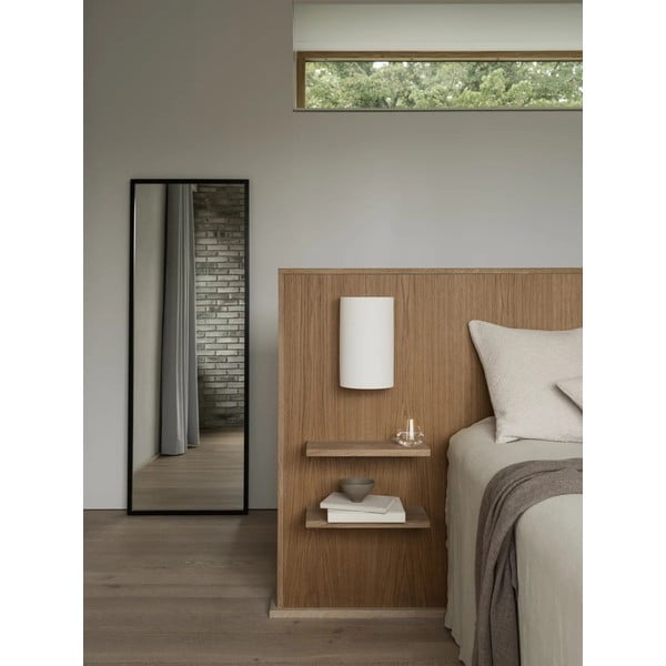 Nástěnné zrcadlo s dřevěným rámem 60x170 cm Miro – Blomus-image-1