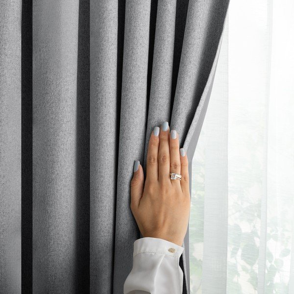 Šedý zatemňovací závěs 140x250 cm Corita – Restilo-image-2
