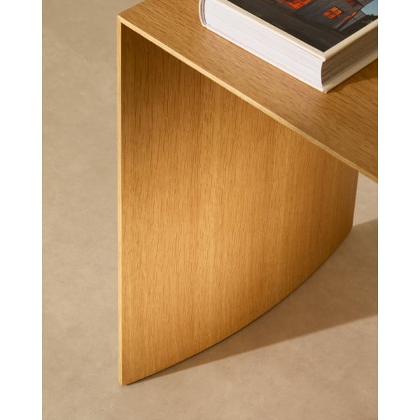 Konferenční stolek ve světle přírodní barvě v dekoru dubu 45x90 cm Litto – Kave Home-image-2