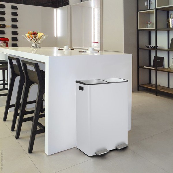 Matně bílý ocelový odpadkový koš 2x30 l na tříděný odpad/nášlapný   Aliya – Spirella-image-3