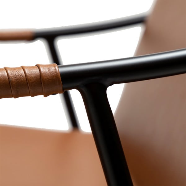 Hnědé křeslo z imitace kůže Boto – DAN-FORM Denmark-image-1