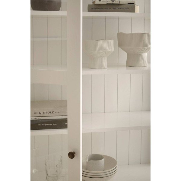 Bílá vitrína z MDF 98x193x34 cm Wilma – Ellos Home-image-1