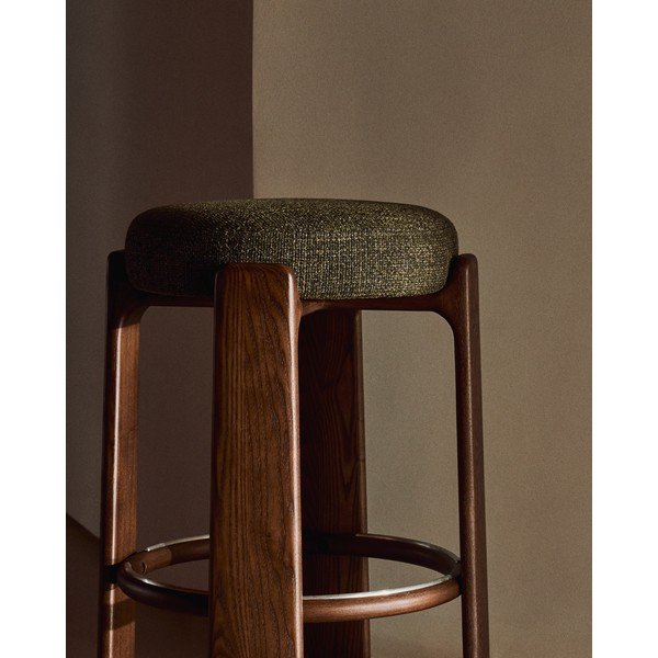 Zelená/v tmavě přírodní barvě barová stolička z jasanového dřeva (výška sedáku 65 cm) Granite – Kave Home-image-3