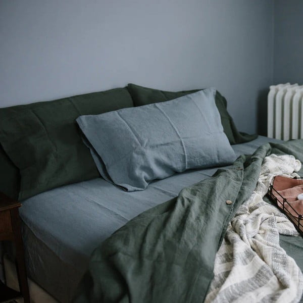 Modro-šedé napínací lněné prostěradlo 160x200 cm Blue Fog – Linen Tales-image-1