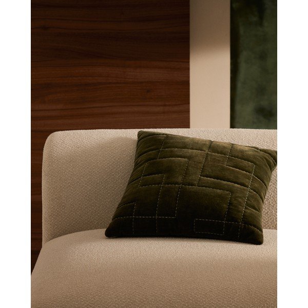 Sametový povlak na polštář 45x45 cm Prila – Kave Home-image-1