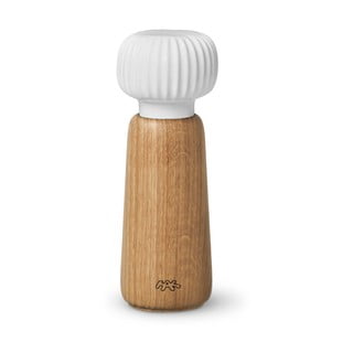Mlýnek z dubového dřeva na koření s bílým detailem z porcelánu Kähler Design Hammershoi, výška 17,5 cm