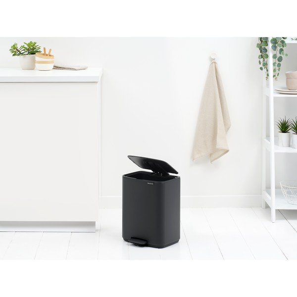 Tmavě šedý nášlapný ocelový odpadkový koš 12 l Bo – Brabantia-image-1