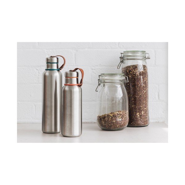 Olivově zelená 2stěnná termolahev z nerezové oceli Black + Blum Insulated Vacuum Bottle, 500 ml-image-3