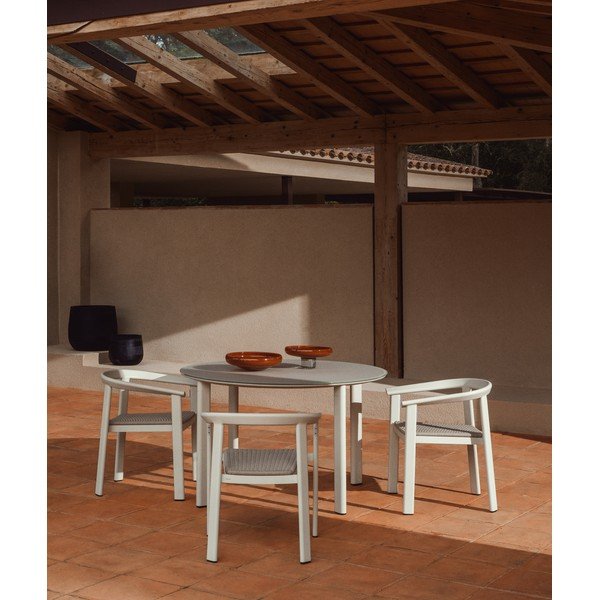 Kulatý zahradní jídelní stůl se skleněnou deskou ø 120 cm Erice – Kave Home-image-1