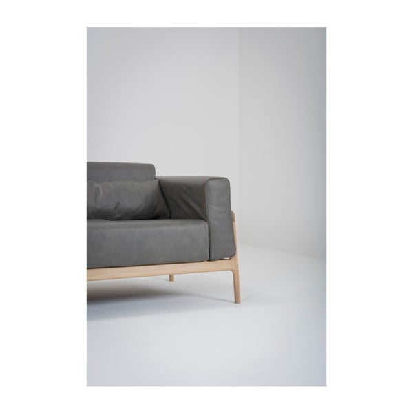 Tmavě šedá pohovka z buvolí kůže s konstrukcí z masivního dubového dřeva Gazzda Fawn, 210 cm-image-4