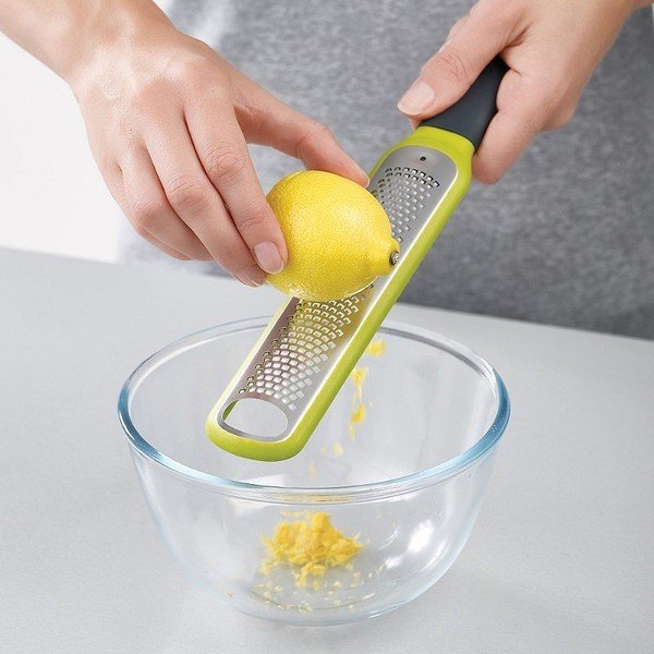 Struhadlo na citrusovou kůru se stěrkou Joseph Joseph Handi-Zest-image-1