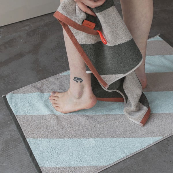 Koupelnová předložka z bio bavlny v mentolové barvě 50x80 cm Diagonal – Mette Ditmer Denmark-image-1