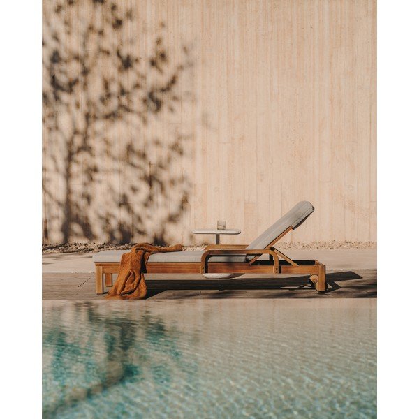 Dřevěné zahradní lehátko v bílo-přírodní barvě Turqueta – Kave Home-image-2