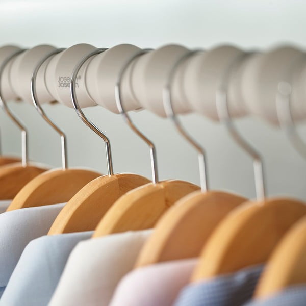 Plastové distanční vložky na šatní tyč v sadě 2 ks Orderly – Joseph Joseph-image-1