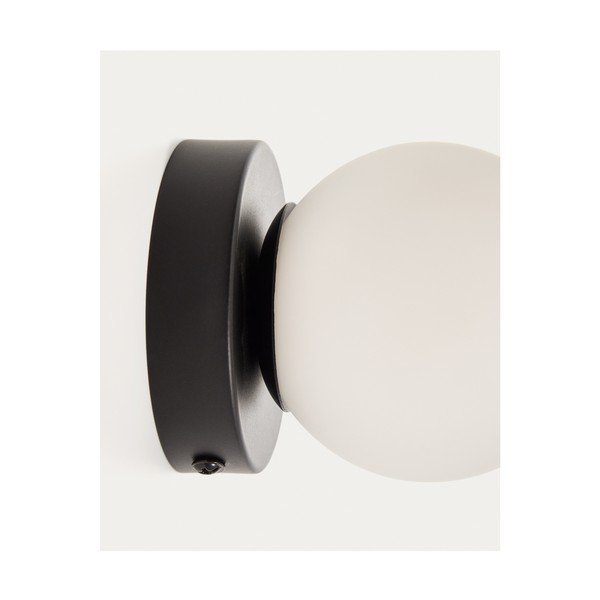 Bílé/černé kovové nástěnné svítidlo ø 8 cm Brisia – Kave Home-image-2