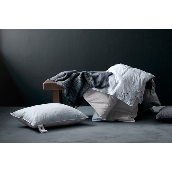 Polštář s péřovou výplní 50x70 cm Capella High – Universe of Sleeping-image-1