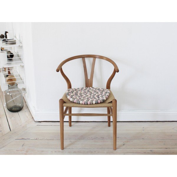Světle růžovo-šedý kuličkový vlněný podsedák Wooldot Ball Chair Pad, ⌀ 39 cm-image-1