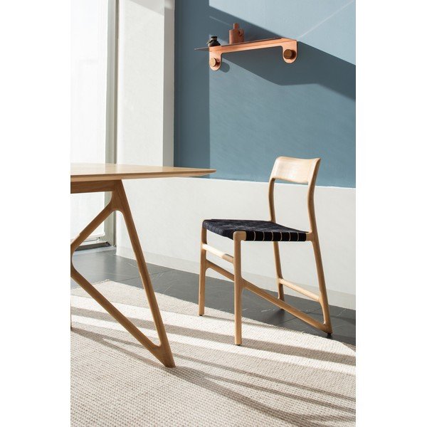 Jídelní židle z masivního dubového dřeva s černým sedákem Gazzda Fawn-image-2