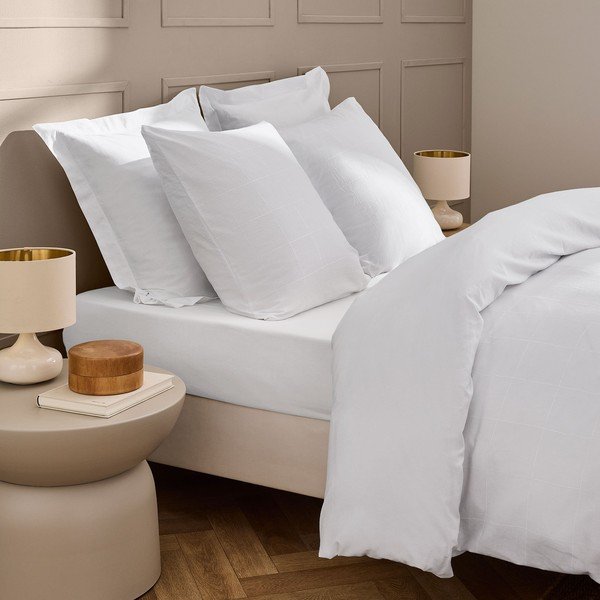 Bílé povlečení na dvoulůžko/prodloužené 240x220 cm Linella – douceur d'intérieur-image-1