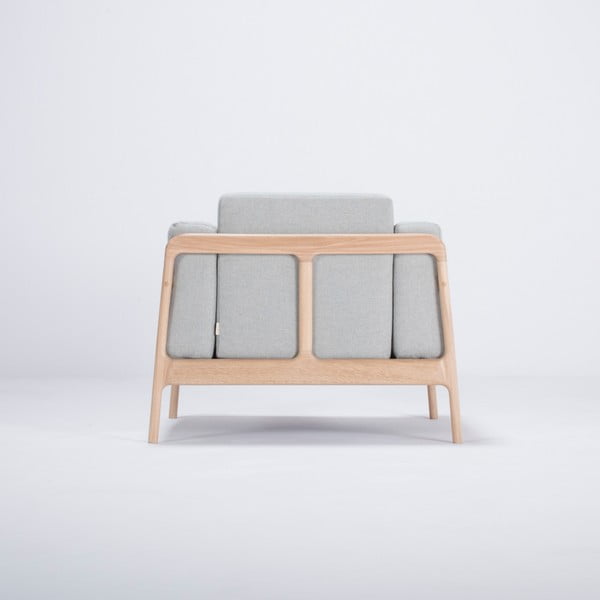 Křeslo s konstrukcí z dubového dřeva s modrošedým textilním sedákem Gazzda Fawn-image-4