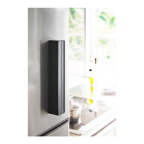 Černý magnetický držák na kuchyňské folie YAMAZAKI Tower-image-1