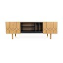 Černý/přírodní TV stolek v dekoru dubu 175x60 cm Porto – Woodman
