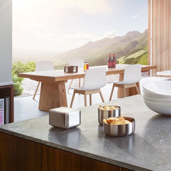 Nerezová dóza na máslo Blomus Basic, máslo o hmotnosti 125 g-image-1