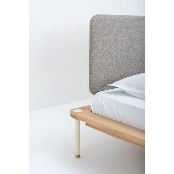 Šedá/přírodní dvoulůžková postel z dubového dřeva s roštem 140x200 cm Fina – Gazzda-image-3