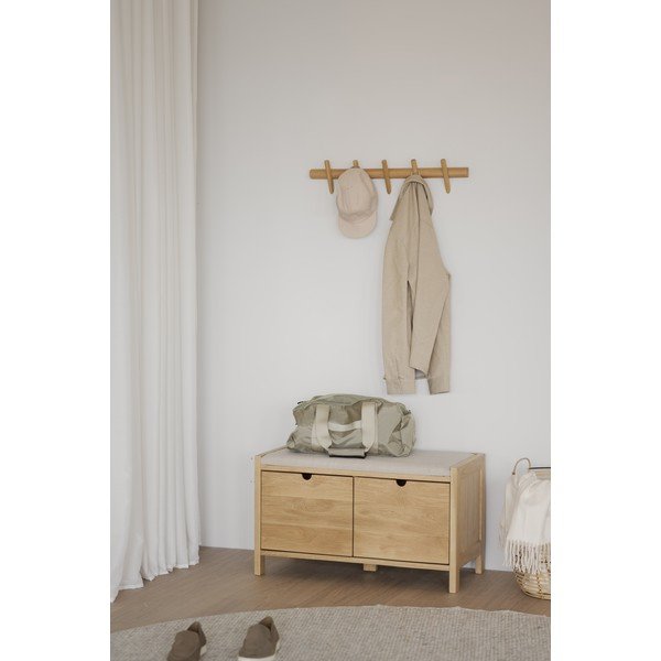 Nástěnný věšák z dubového dřeva v přírodní barvě Hillmond – Rowico-image-1