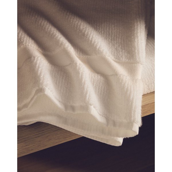 Bílá froté bavlněná osuška 70x140 cm Olvira – Kave Home-image-2