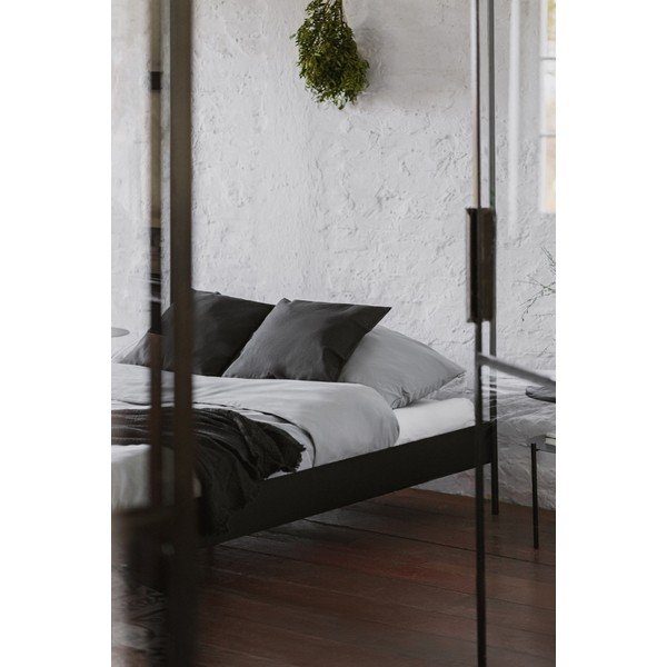 Černá ocelová dvoulůžková postel bez čela/s nebesy s roštem 180x200 cm Eton – noo.ma-image-4