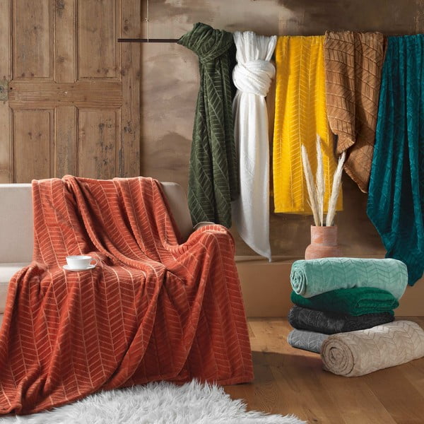 Přehoz z mikroflanelu v cihlové barvě 180x220 cm Arya – douceur d'intérieur-image-3