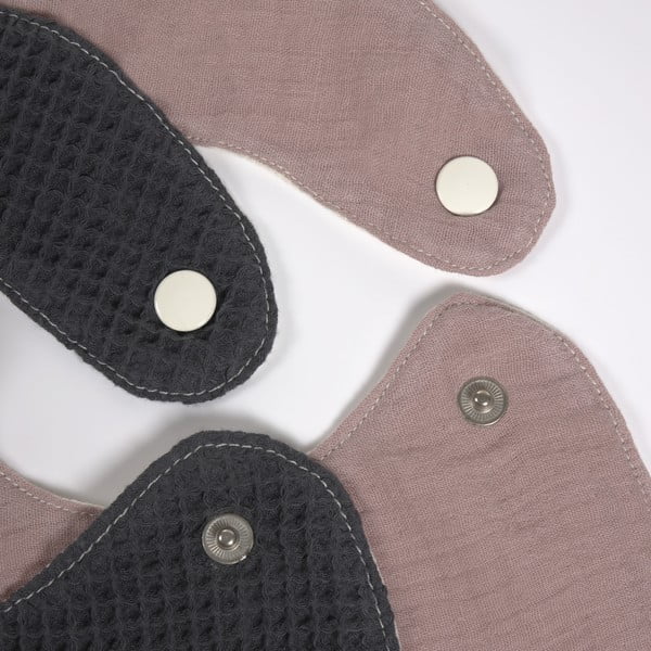 Sada 2 bryndáků s kapsou z organické bavlny Kave Home Marinet-image-2