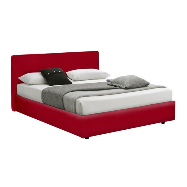 Červená dvoulůžková postel s úložným prostorem a potahem z koženky 13Casa Ninfea, 160 x 190 cm