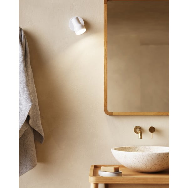 Nástěnné zrcadlo s dřevěným rámem 45x70 cm Shamel – Kave Home-image-2