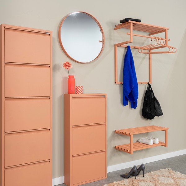 Kovový nástěnný věšák v lososové barvě s poličkou 76 cm Rizzoli – Spinder Design-image-1