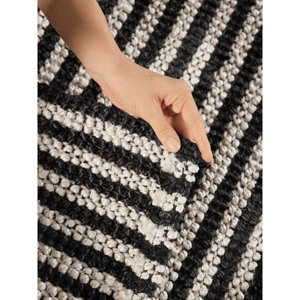 Černý ručně tkaný jutový koberec 160x230 cm Harvest Ebony – Elle Decoration-image-4