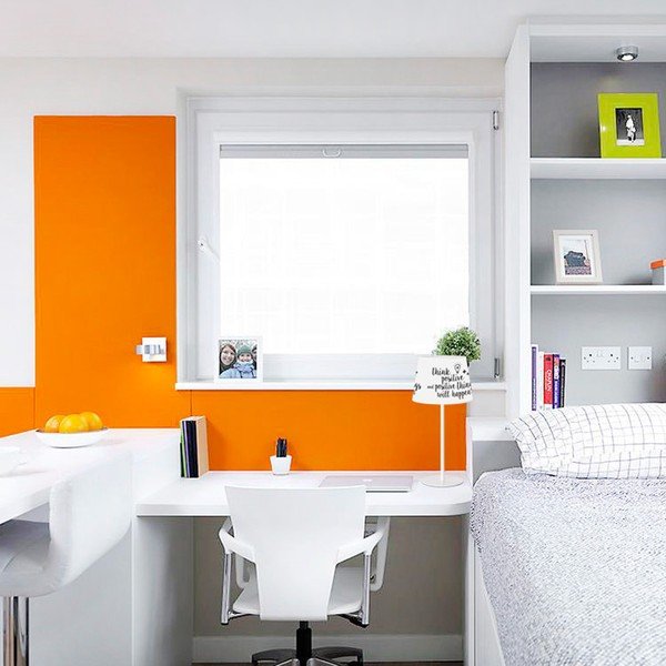 Černo-bílá stolní lampa SULION Positive-image-1