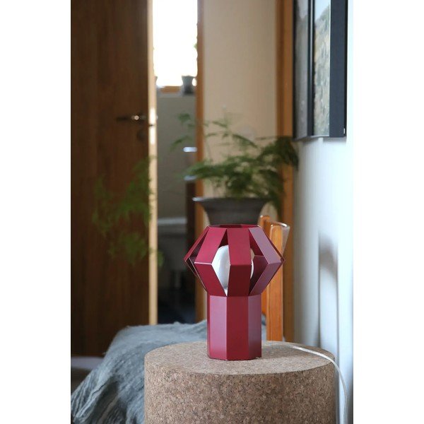 Červená kovová stolní lampa s kovovým stínidlem (výška 27 cm) Octa – Markslöjd-image-3