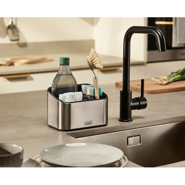 Kovový stojan na mycí prostředky v leskle stříbrné barvě Surface – Joseph Joseph-image-1