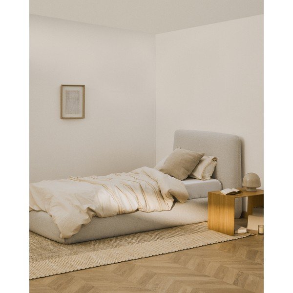 Béžová čalouněná jednolůžková postel bez roštu 90x200 cm Martina – Kave Home-image-1